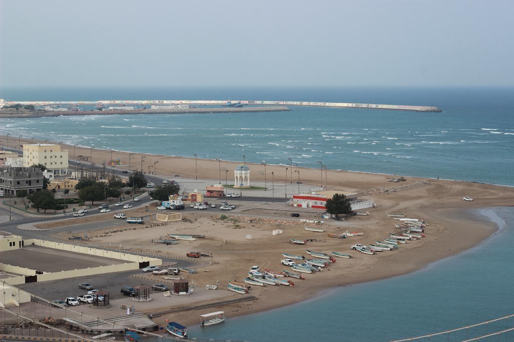 شقة Luluat Al Afia صور